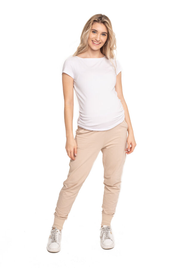Woman in maternity clothes